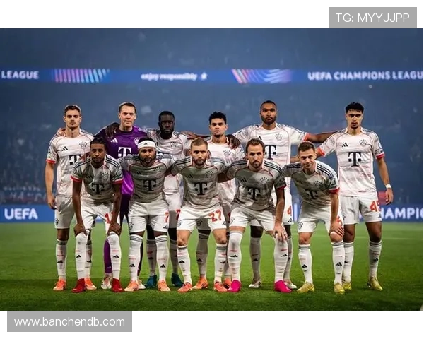 迪亚斯梅开二度剪刀脚直红十人拜仁2-1击败巴黎全胜领跑小组